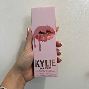 Kylie Cosmetics Lip Kit - Vibrant Pink